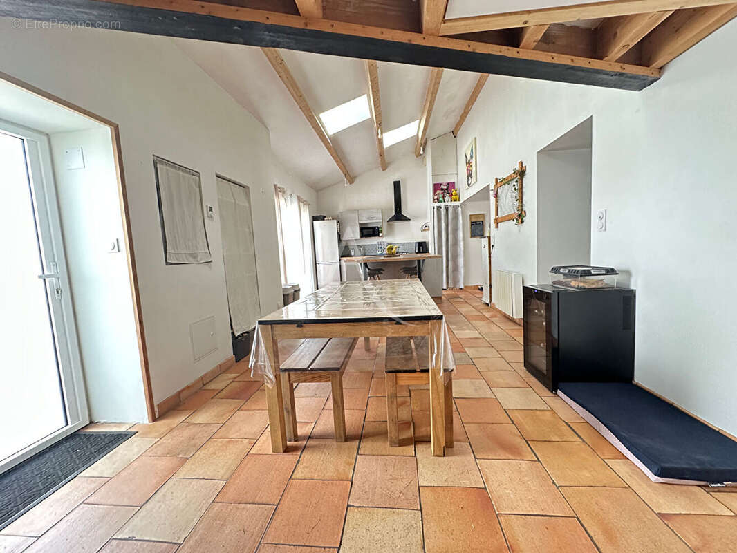 Maison en pierre 3 chambres à vendre à Maché - photo 5