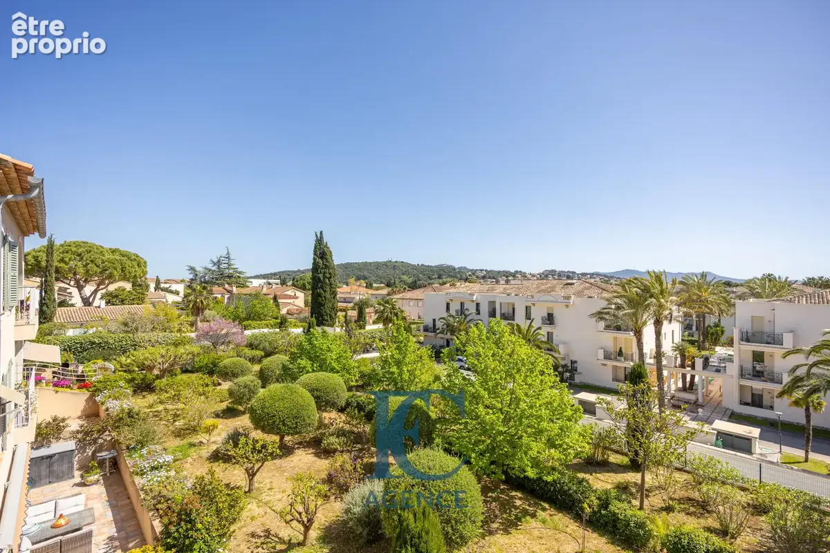Appartement à SANARY-SUR-MER