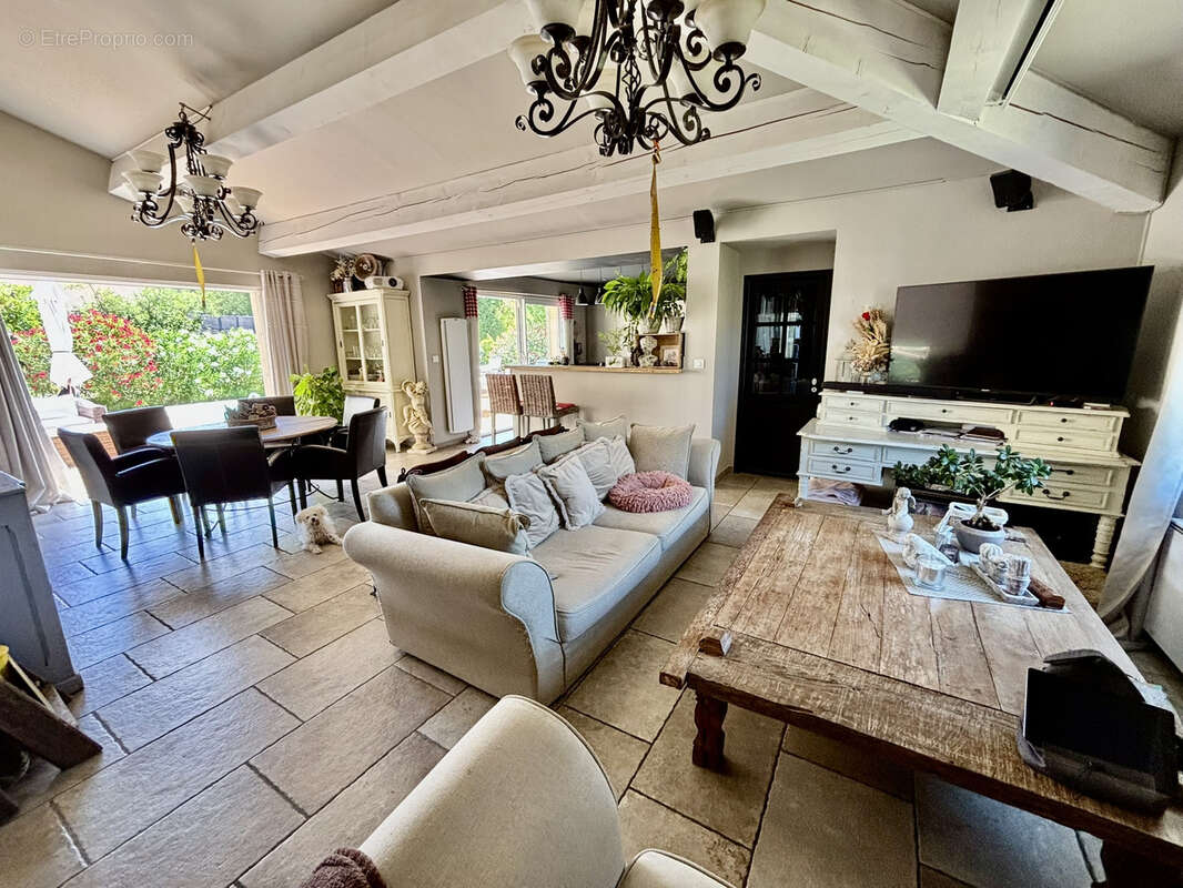 Maison à MALAUCENE