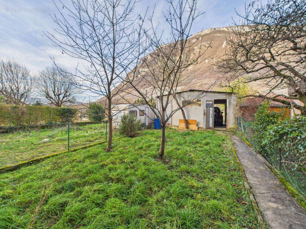 Appartement à MONTMELIAN