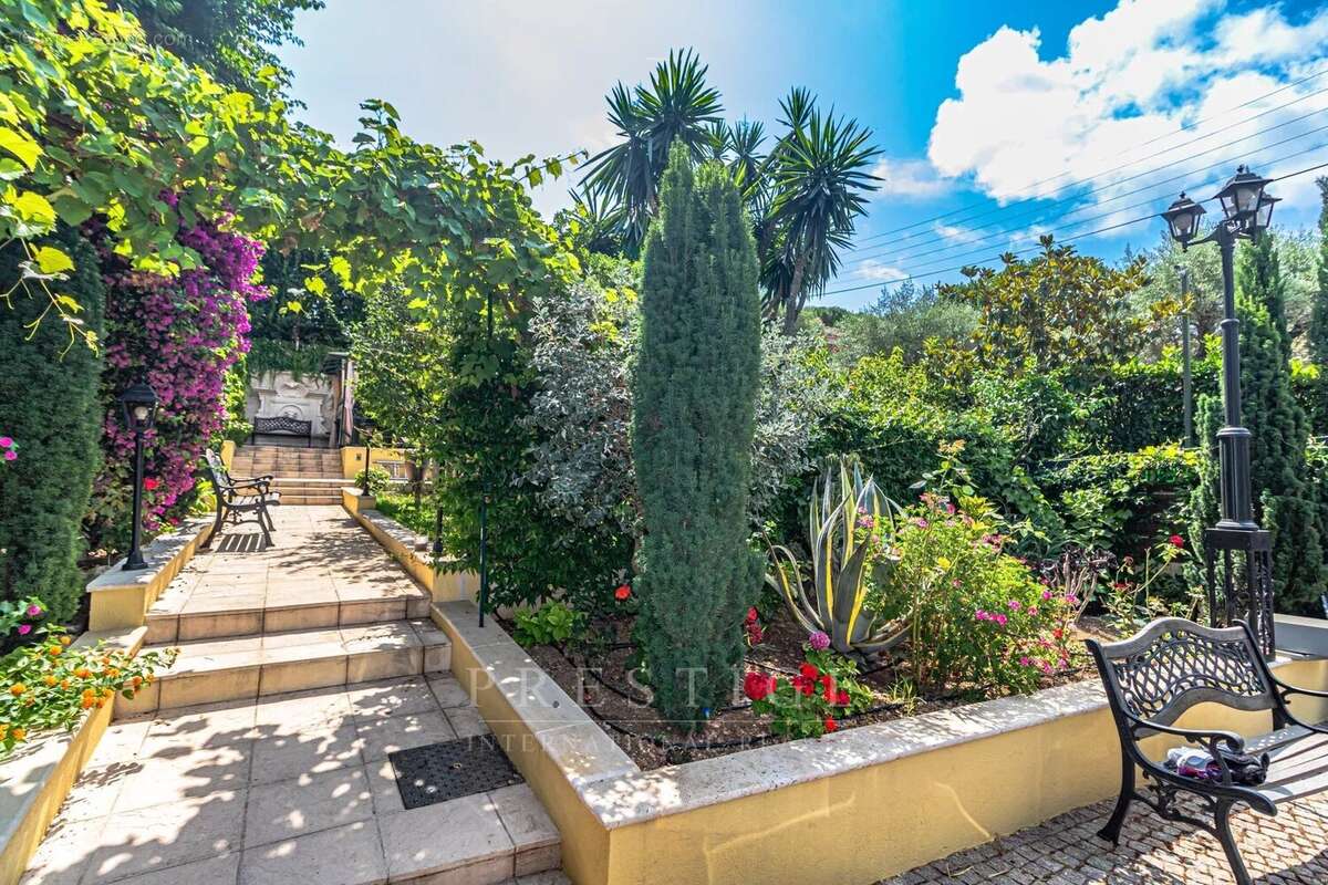 Maison à ANTIBES