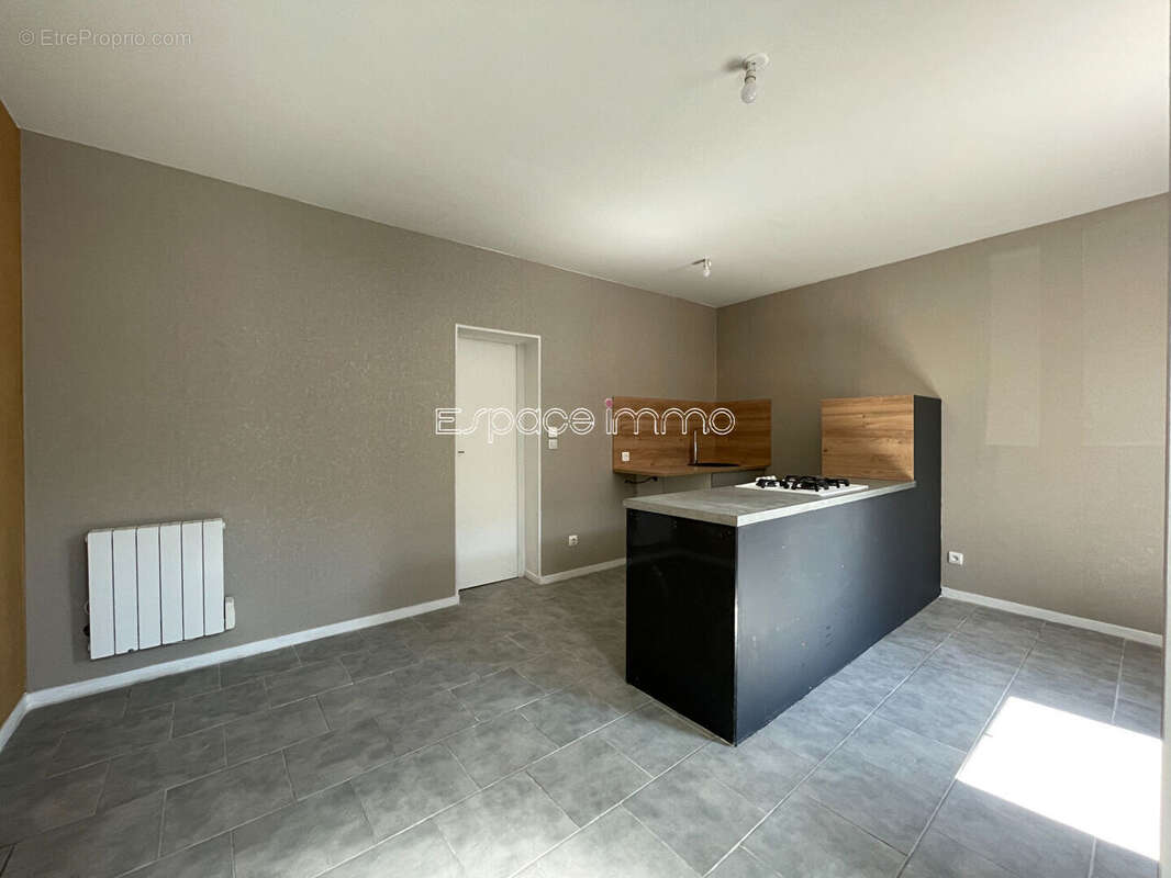 Appartement à DEVILLE-LES-ROUEN