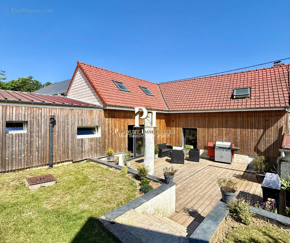 Maison à ACHEUX-EN-AMIENOIS