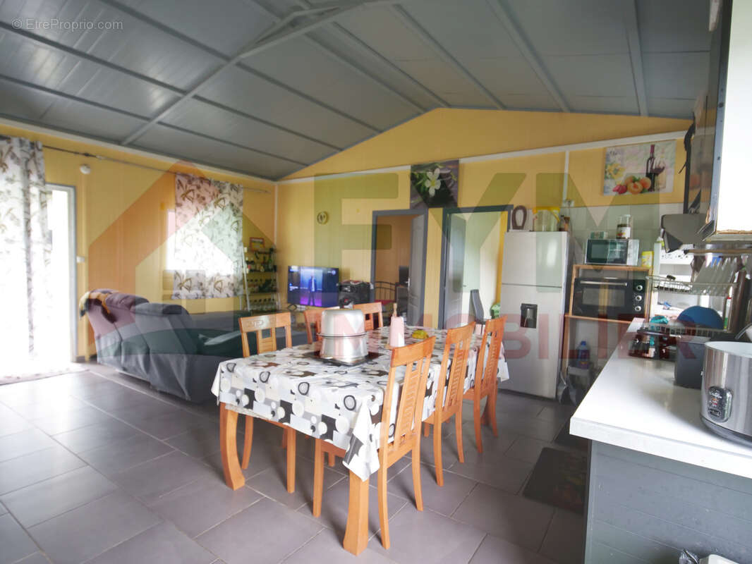 Maison à SAINT-PIERRE