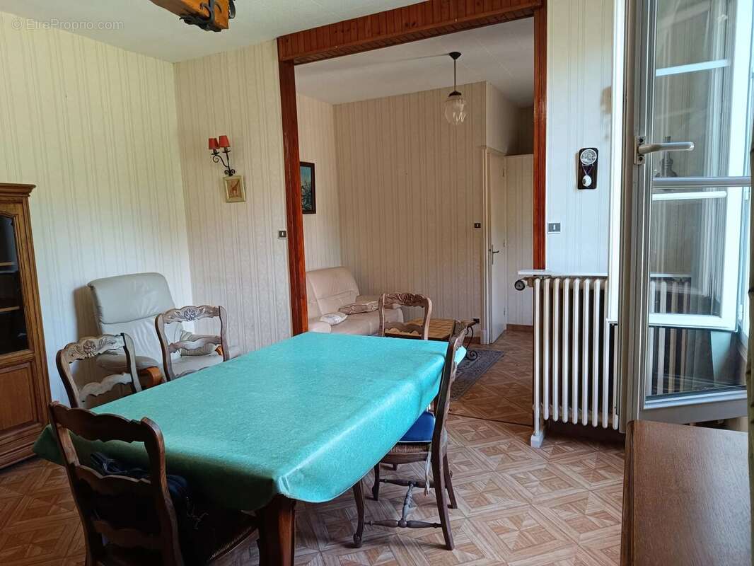 Maison à MONTELIMAR