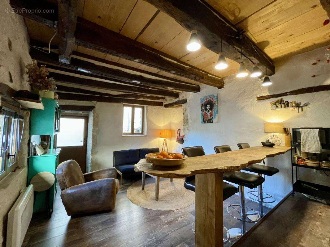 Maison à ANDILLAC