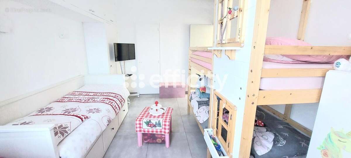 Maison à CHATEAUNEUF-LES-MARTIGUES