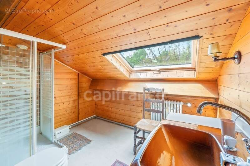 Dpt Ain (01), à vendre proche de GEX  maison P6 de 197 m² - Terrain de 1300 m² - photo 29
