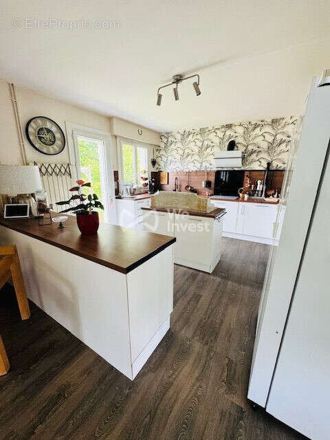 Maison 184 m² à Le Gue-De-Longroi  - photo 5