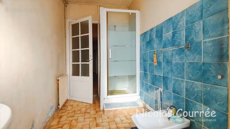 Maison à rénover – 191 m² – Fort potentiel – Environnement calme SAINT VINCENT LA CHATRE (79) - photo 7