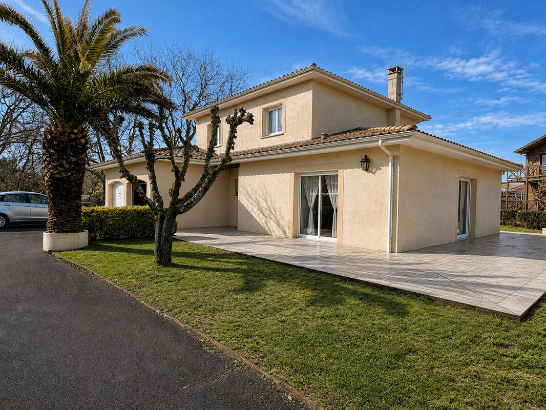 Maison à GUJAN-MESTRAS
