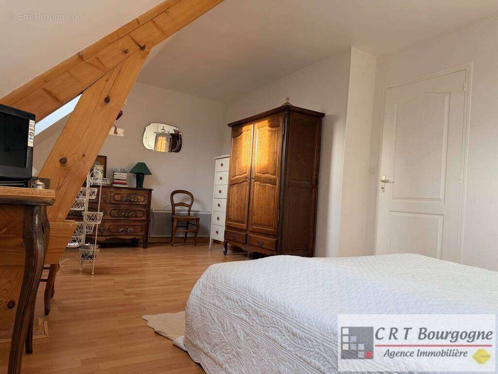 Maison à VILLIERS-SAINT-BENOIT