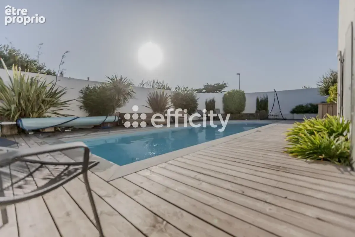 Maison 8 pièces 170 m² à vendre à Ars-En-Re (17590) - photo 3