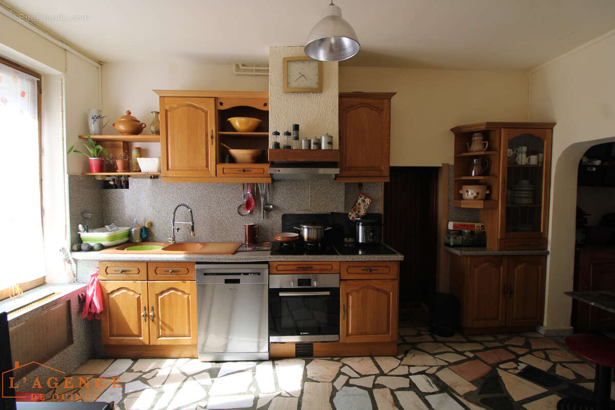 Maison à QUINCY-VOISINS