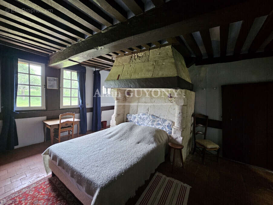 Maison à PONT-L&#039;EVEQUE