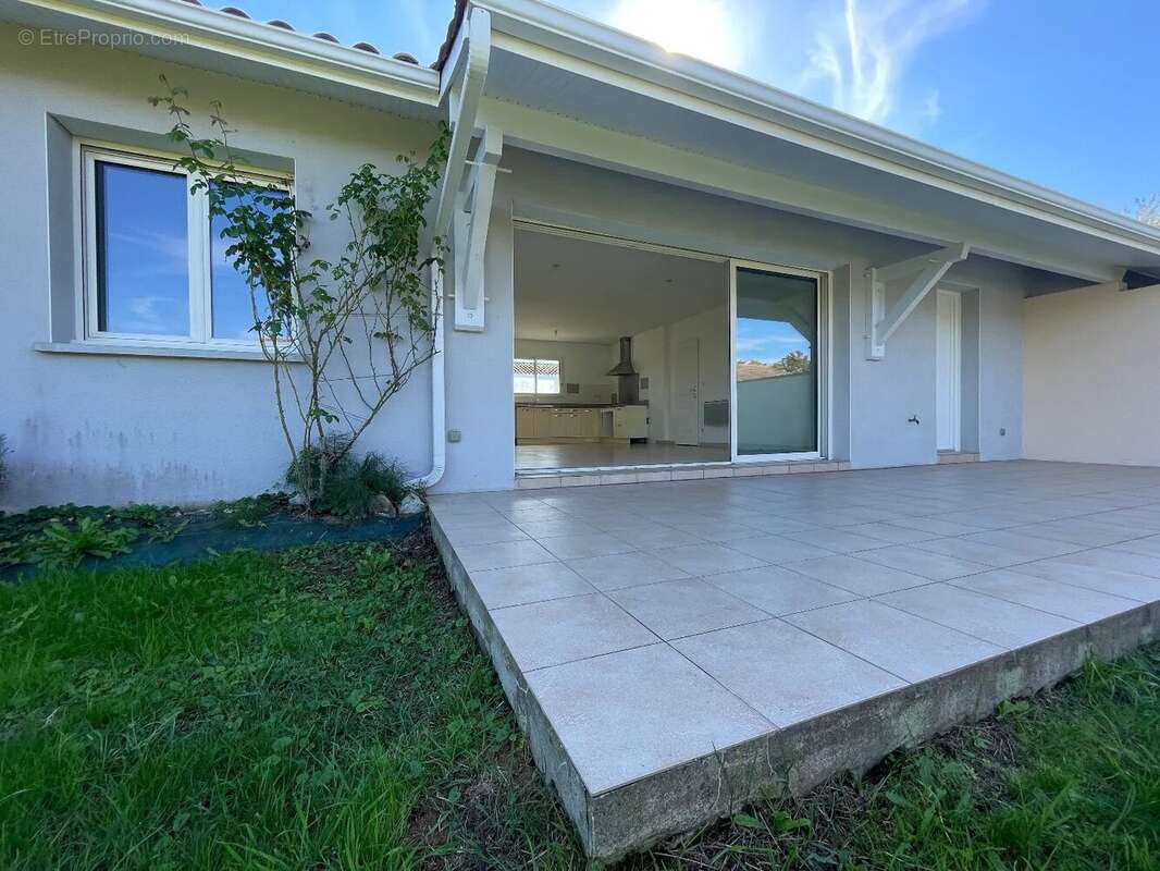 Maison à SAINT-GEOURS-DE-MAREMNE