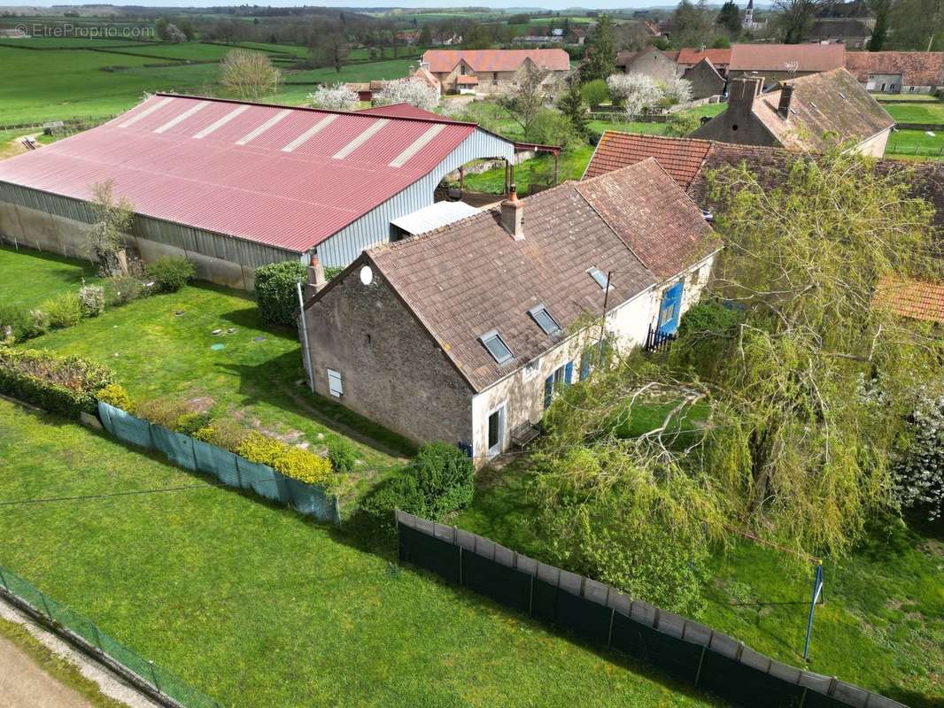 Maison à AISY-SOUS-THIL