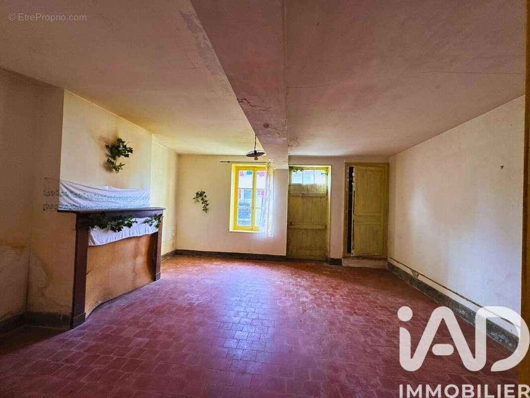 Maison 113 m² à Alligny-Cosne  - photo 5