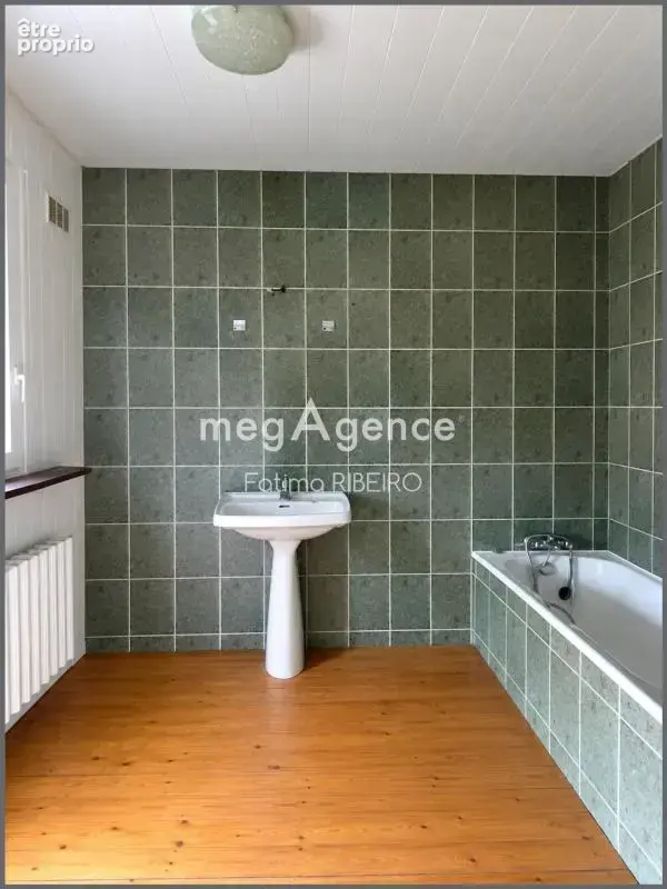 Maison de village de 130 m² – 5 chambres - photo 13