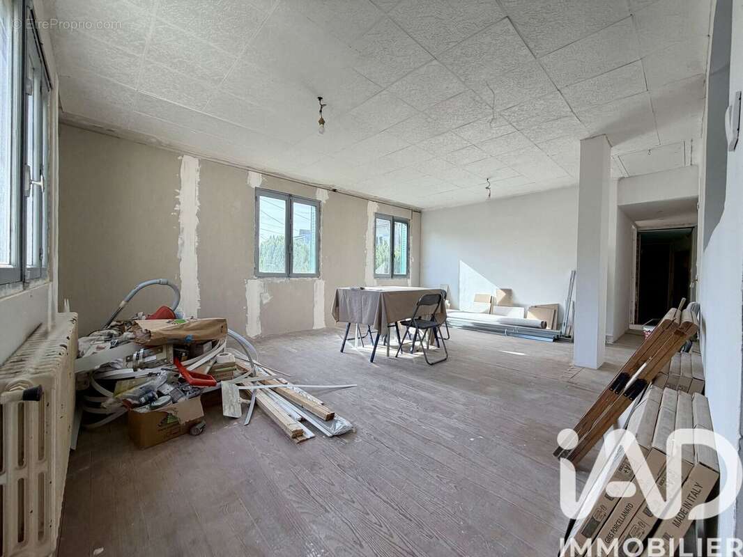 Maison 92 m² à Yermenonville  - photo 7