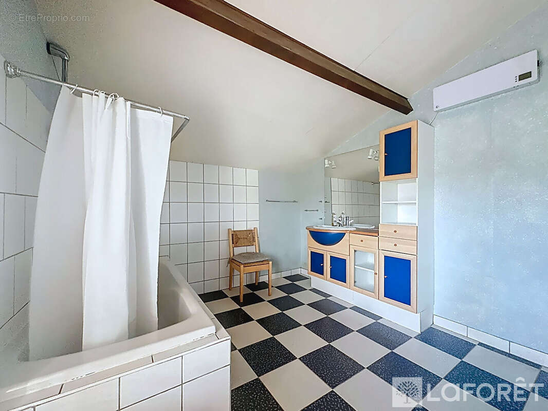 Maison à SAINT-ANDRE-DE-CUBZAC