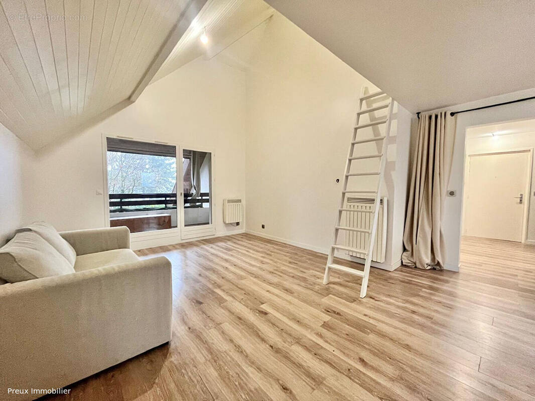 Appartement à QUINTAL