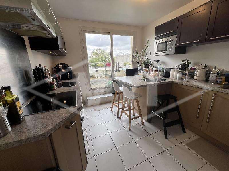 Appartement à COMBS-LA-VILLE