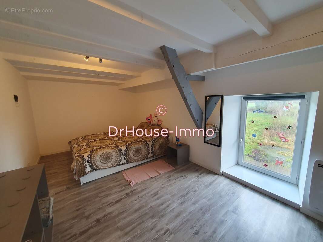 Maison à BAGUER-MORVAN