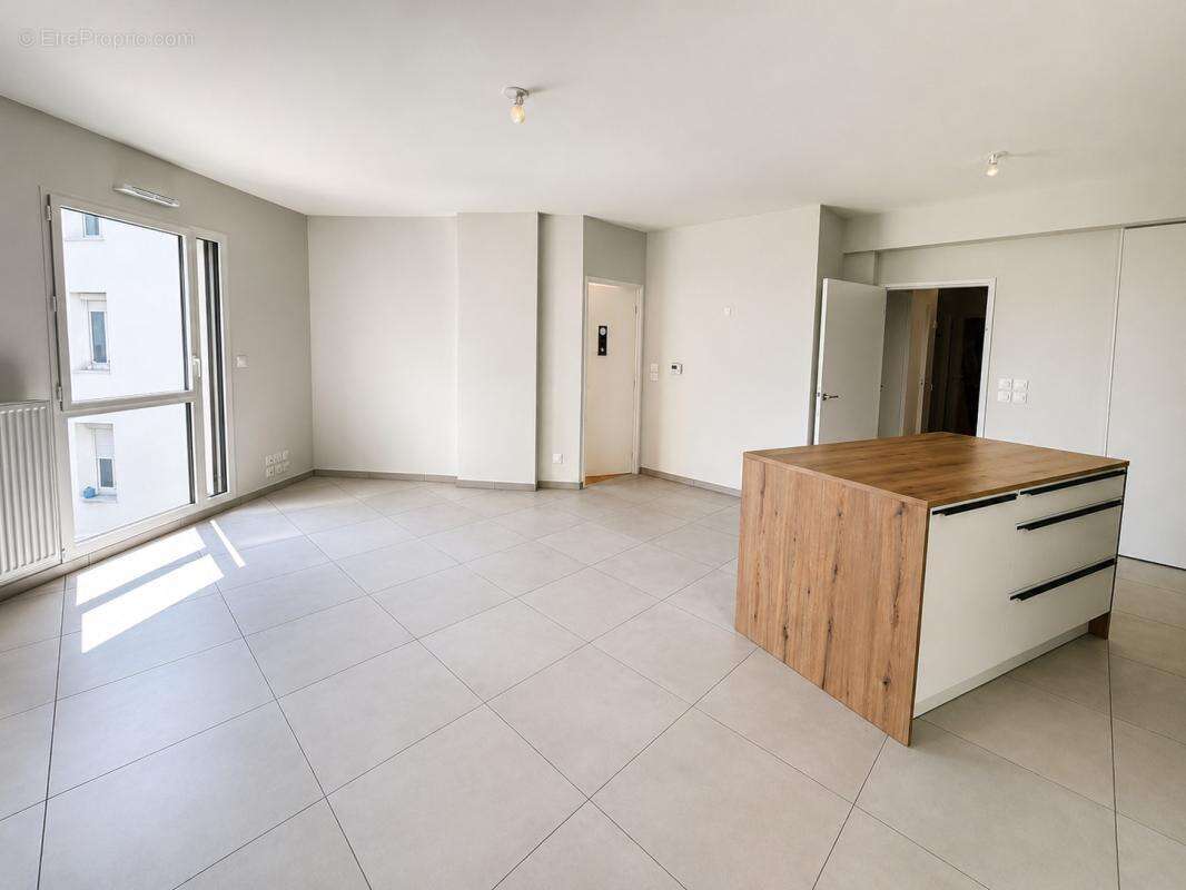 Appartement à LYON-7E