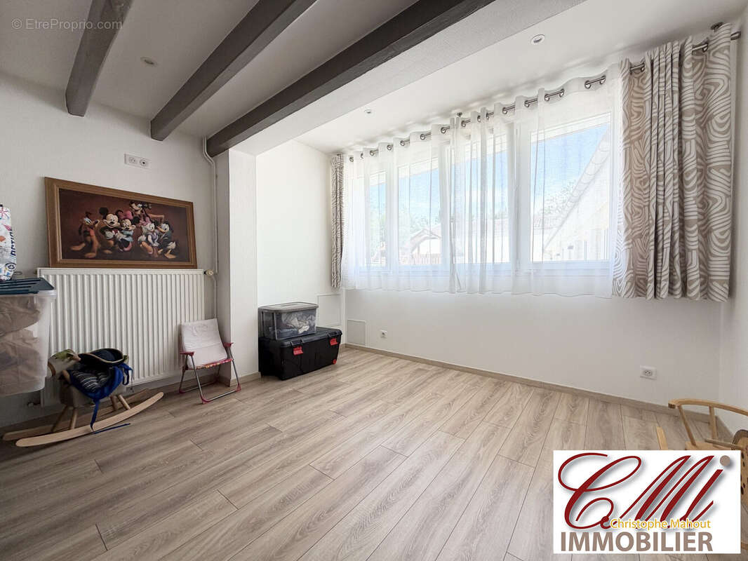 Maison 178 m² à Vitry-Le-Francois  - photo 7