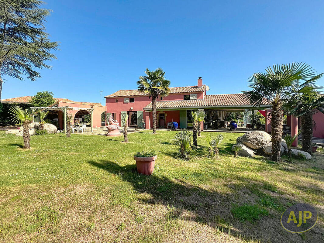 Maison à LE MAY-SUR-EVRE