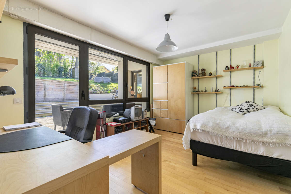 Maison moderne l'étang-la-ville - photo 12