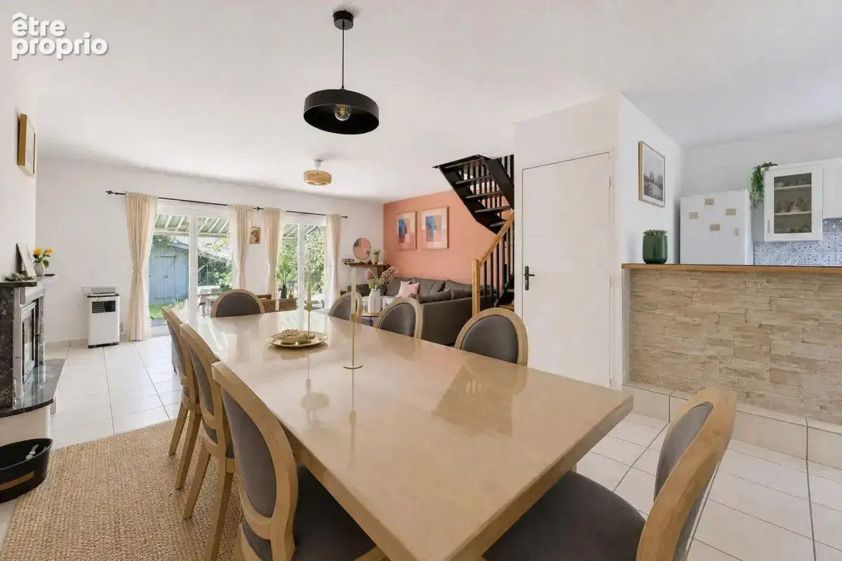 Maison de 5 pièces de 110 m² à Talence - photo 6