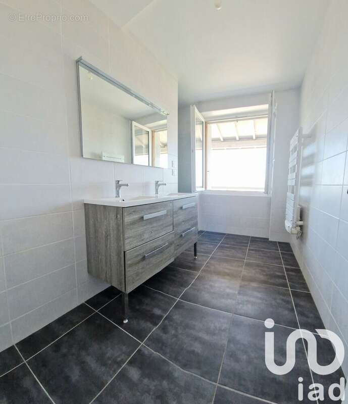 Photo 8 - Appartement à BRIVE-LA-GAILLARDE