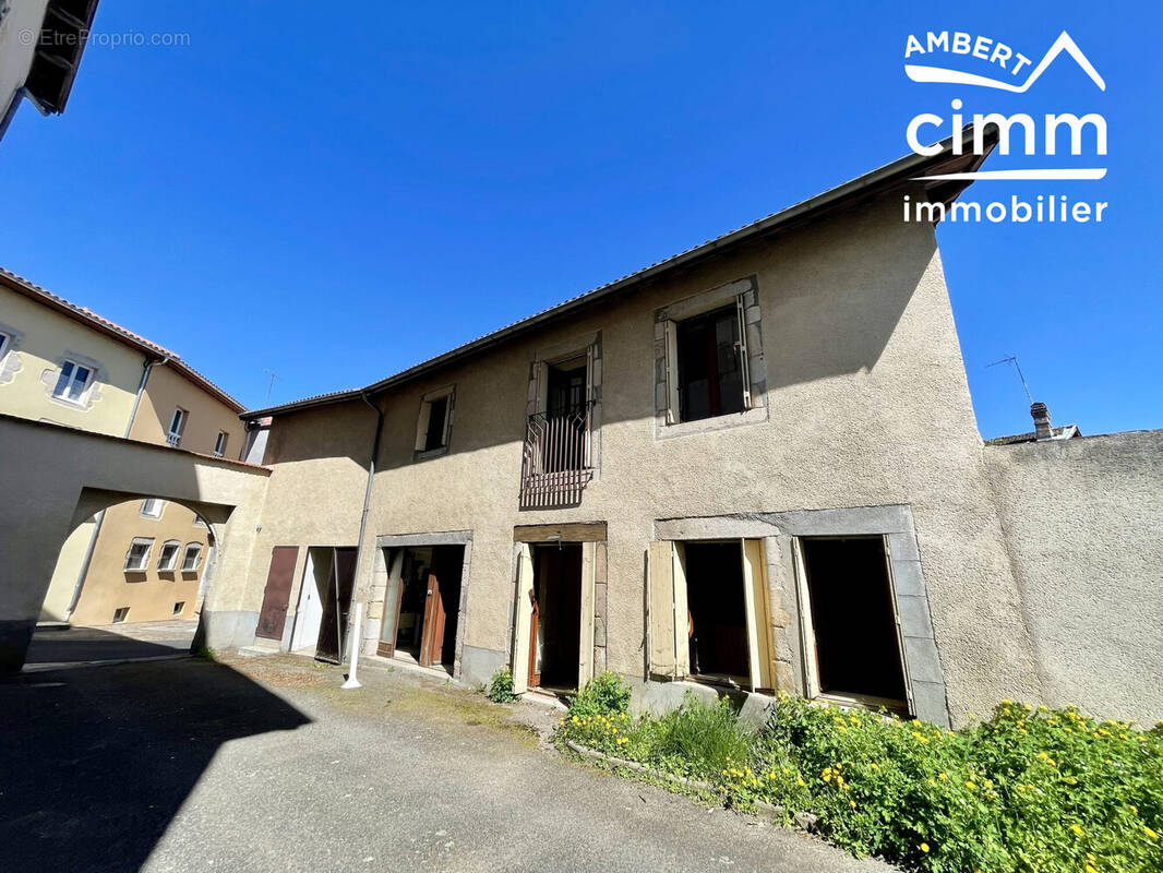 Appartement à ARLANC