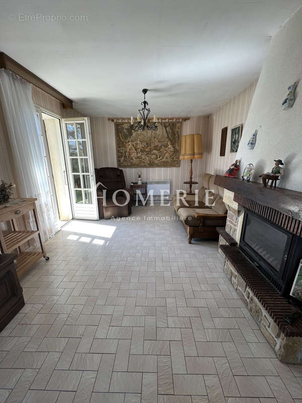 Maison à THAUVENAY