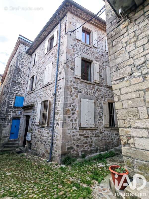 Appartement 346 m² à Largentiere  - photo 2