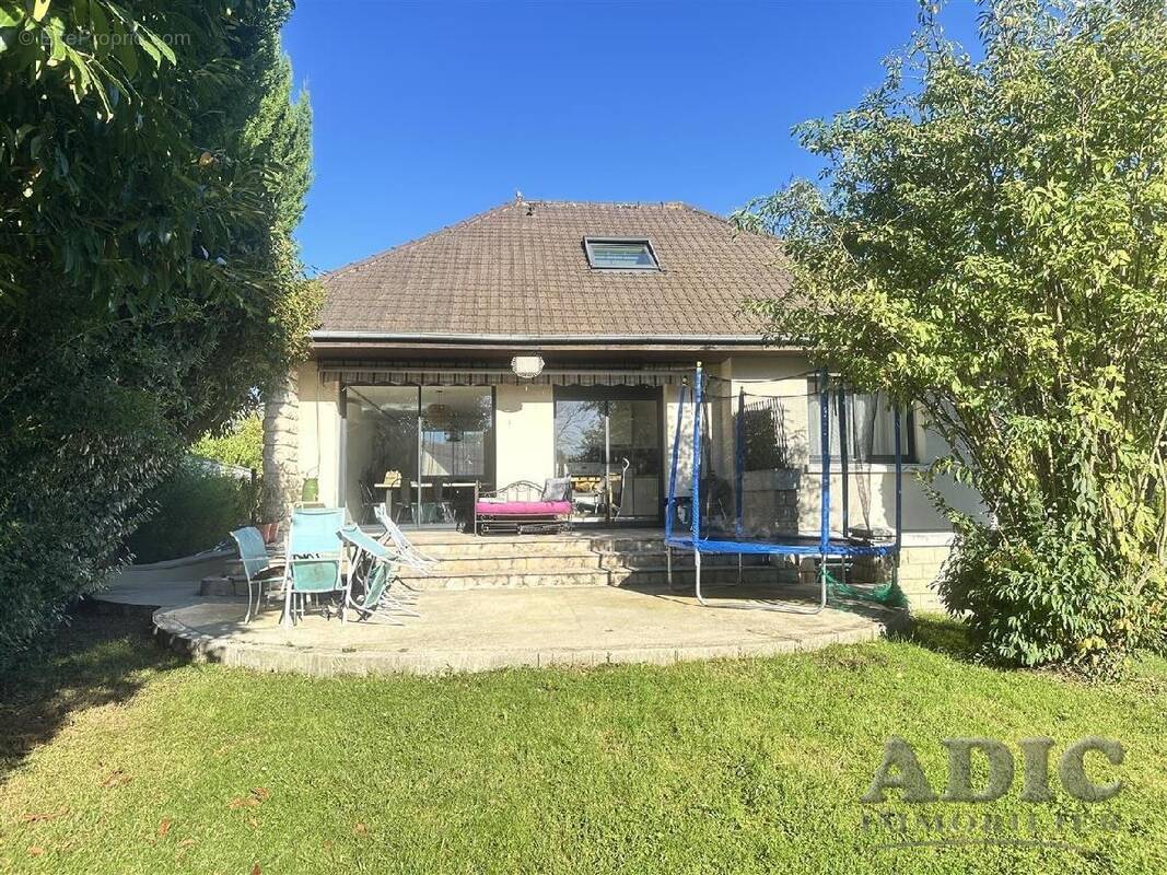 Maison à DAMMARTIN-EN-GOELE