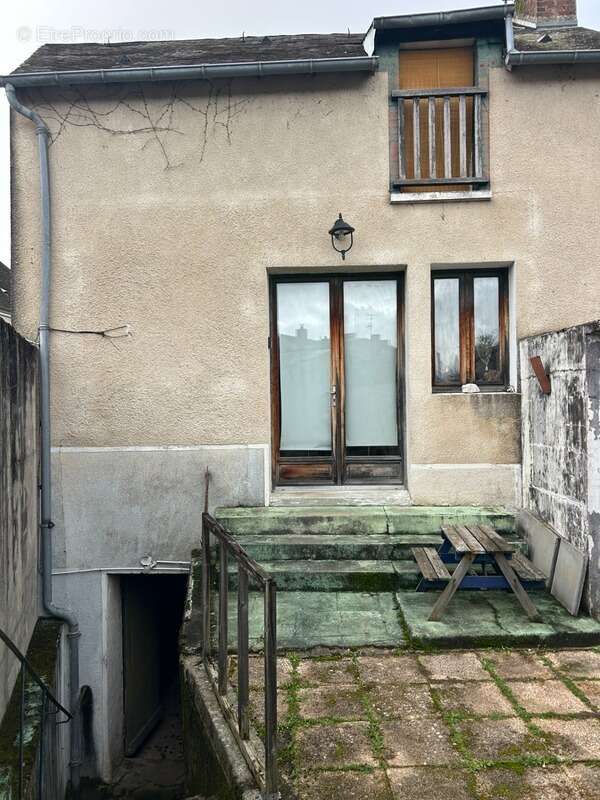 Maison à MAGNAC-LAVAL