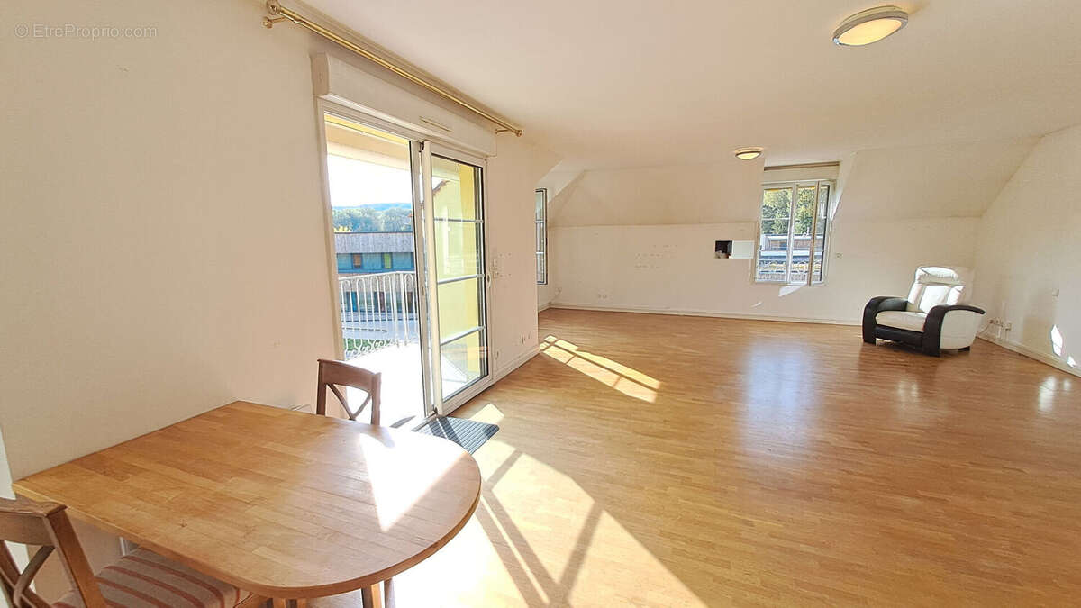 Appartement à SAINT-REMY-LES-CHEVREUSE