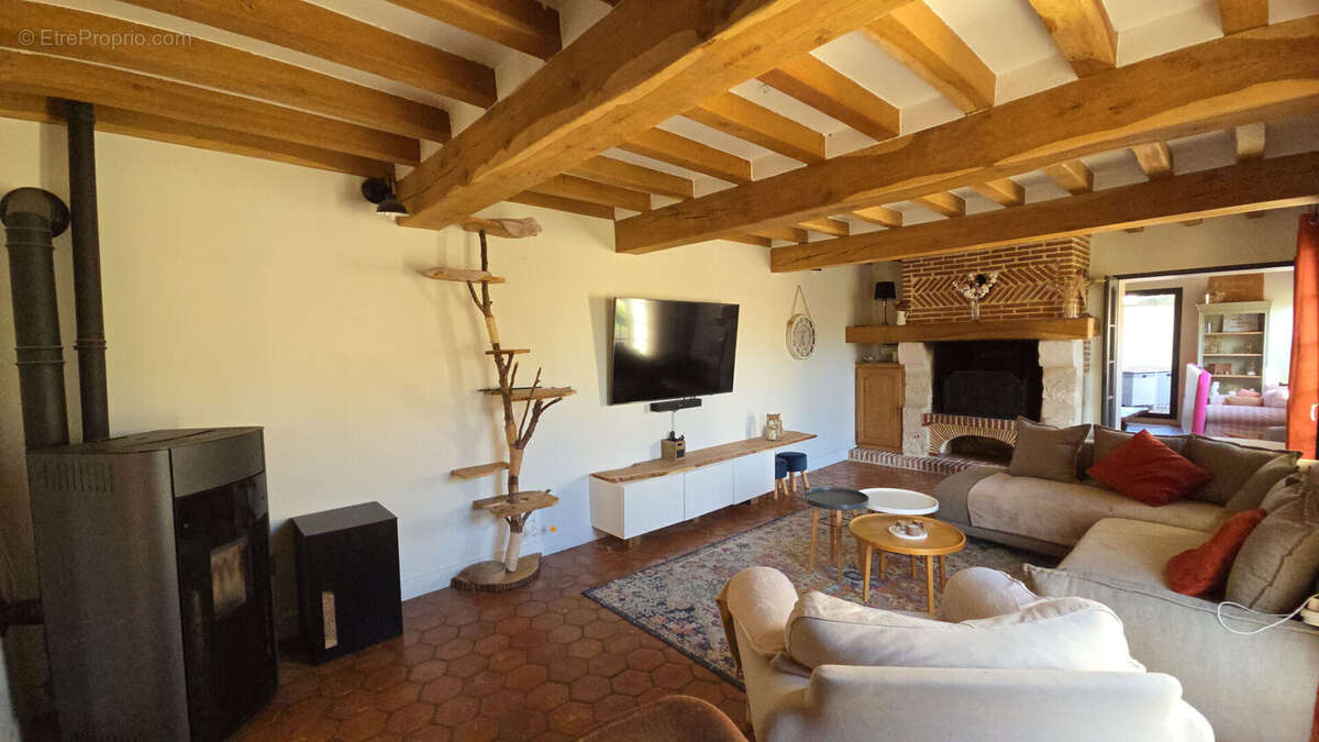 Maison à FRENEUSE