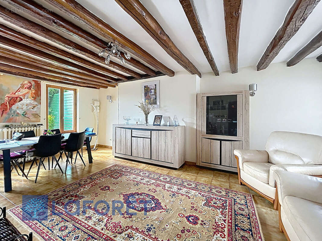 Maison à CHANDAI