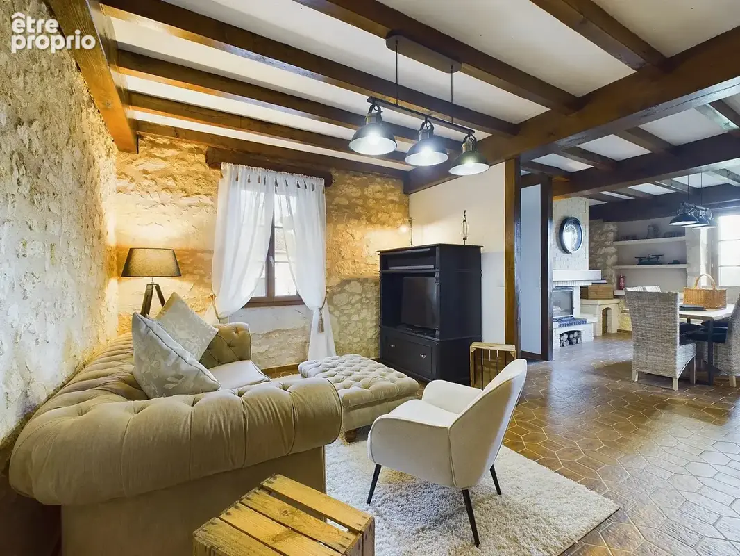 Maison magnifiquement rénovée avec écuries et potentiel de revenus - photo 12