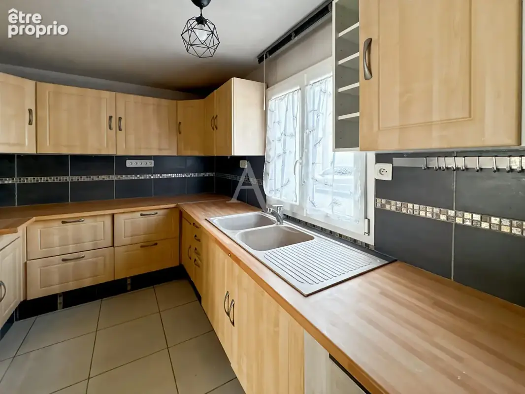 Maison  5 pièce(s) 85 m2 - photo 3