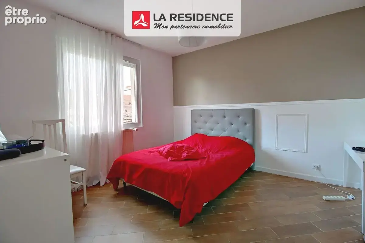 Maison 11 pièces 210 m² à vendre à Saint-Etienne-Du-Rouvray (76800) - photo 7