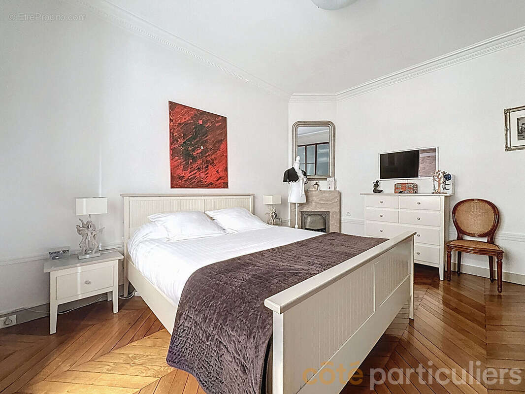 Appartement à ISSY-LES-MOULINEAUX