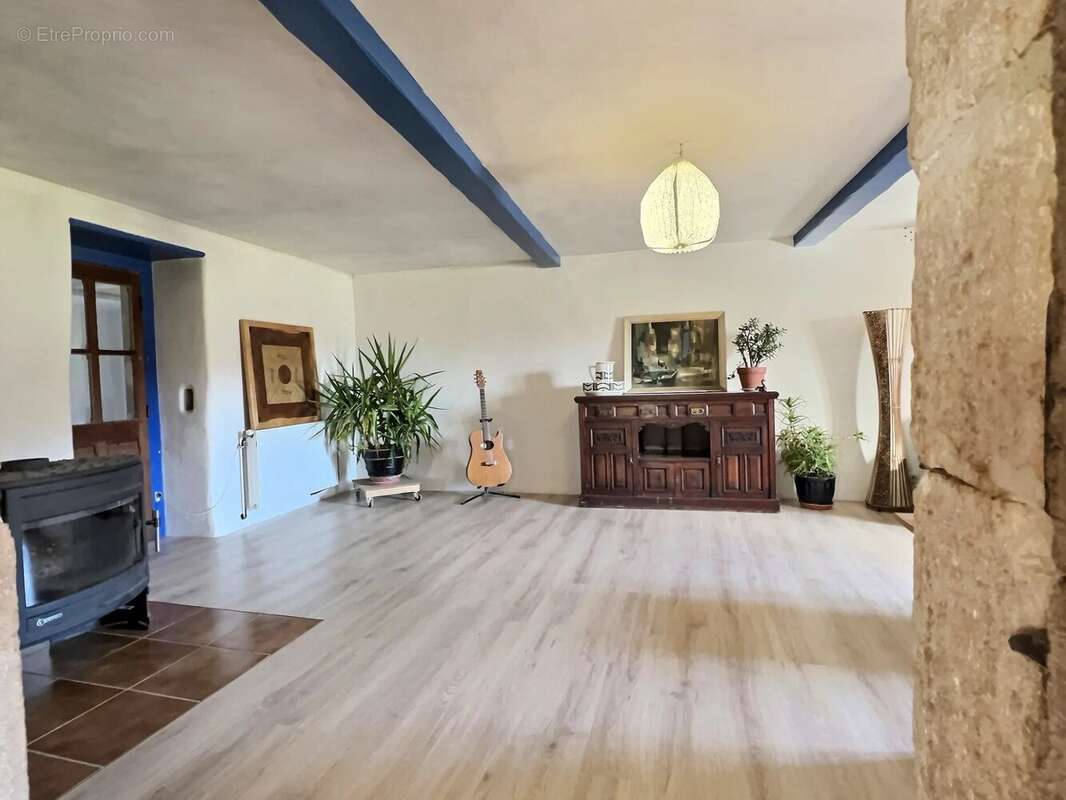 Maison à PRESLES