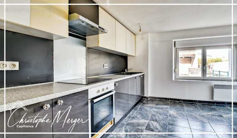 Maison à LINDRE-BASSE