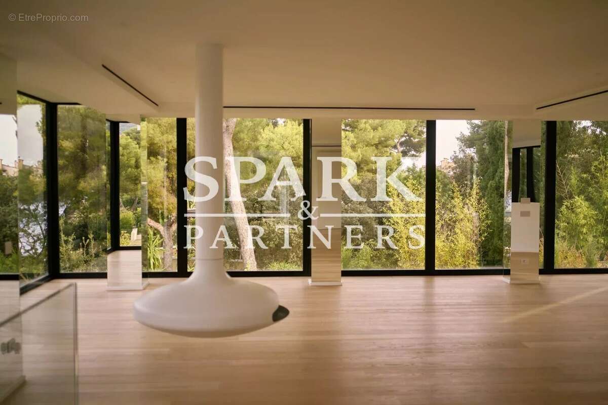 Maison à ROQUEBRUNE-CAP-MARTIN