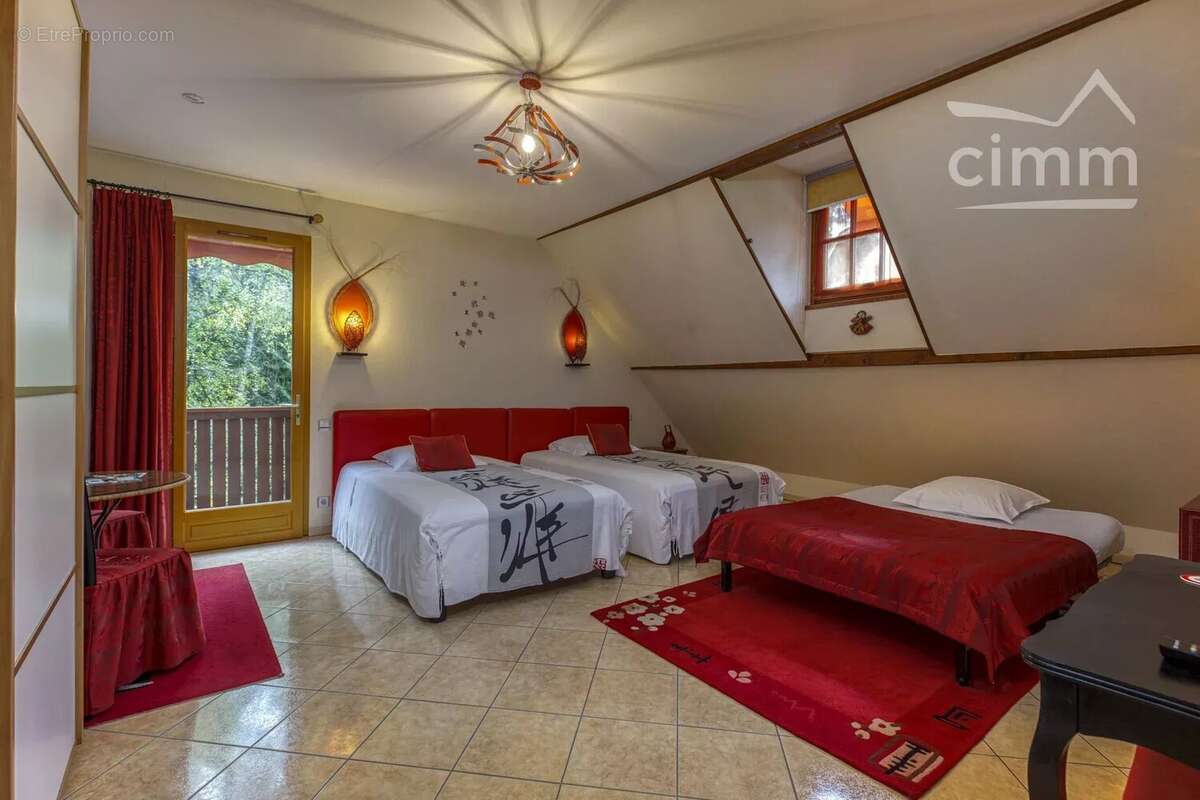 Maison à LES ABRETS